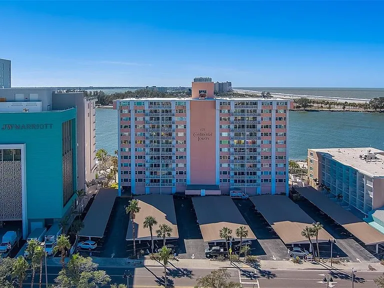 675 S Gulfview Blvd #Penthouse 1 — Photo 1