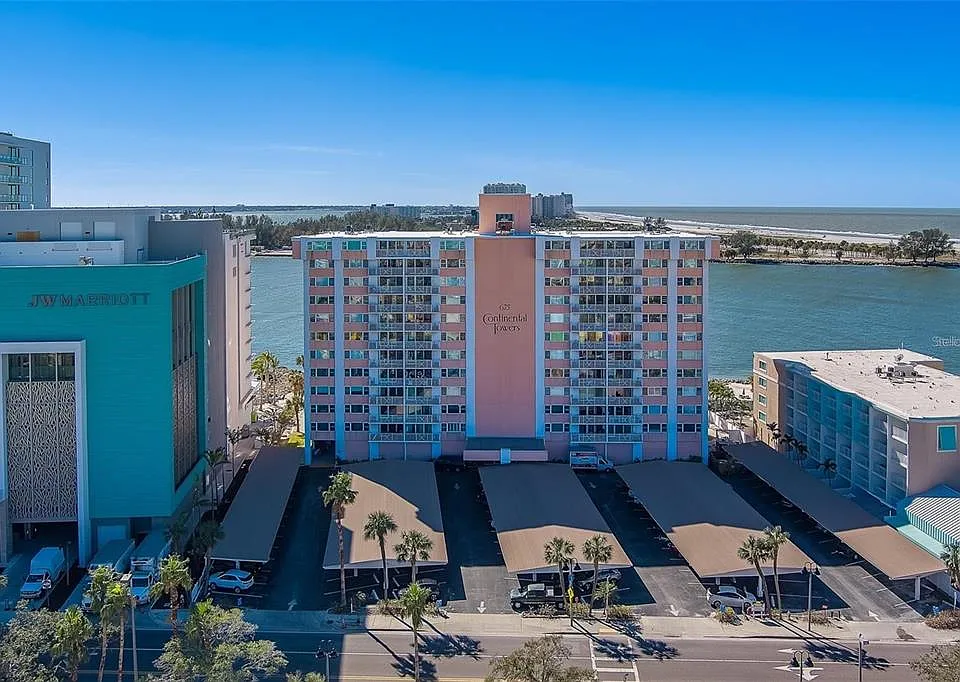 675 S Gulfview Blvd #Penthouse 1
