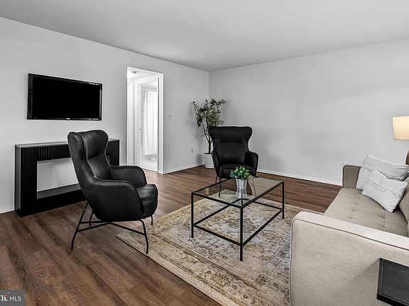 5th image of 12 Cardor Ct APT 100