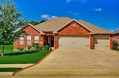 1st image of 216 Dawn Dr
