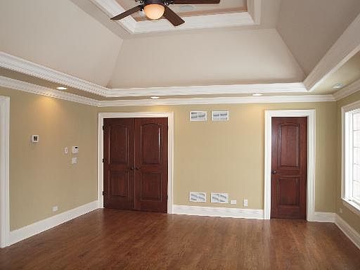5th image of 339 Parkview Ave