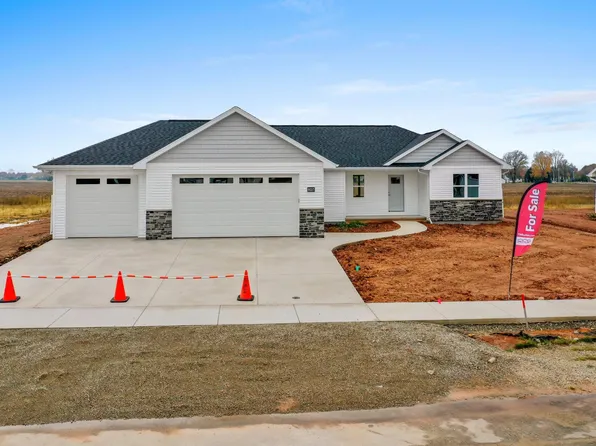 N9257 Touchdown Dr, Appleton, WI 54915