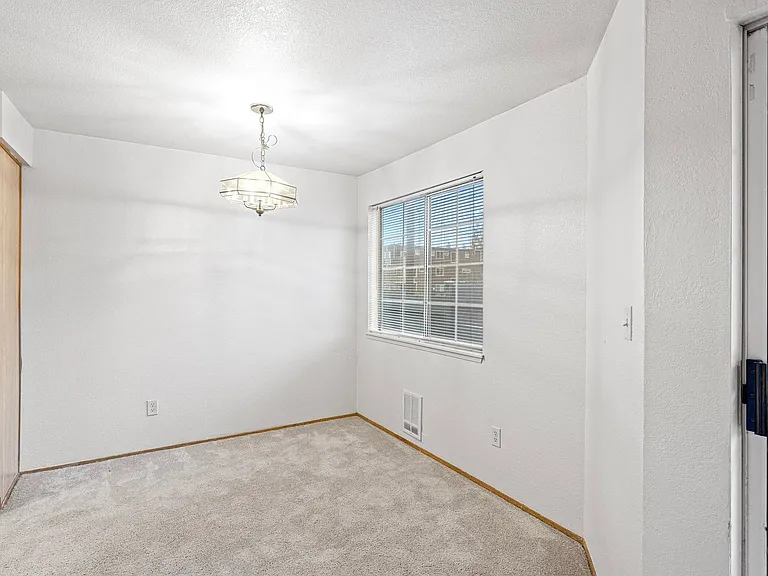 Heron View Apartment Homes — Photo 39