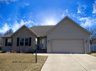 10708 N Fieldgrove Dr, Dunlap, IL 61525