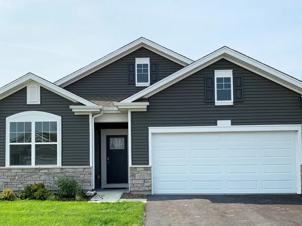 870 Mesa Ln, Pingree Grove, IL 60140