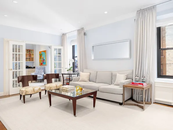 257 Central Park West 7F image 2 of 21