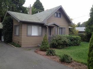 206 W Main St, Rogue River, OR