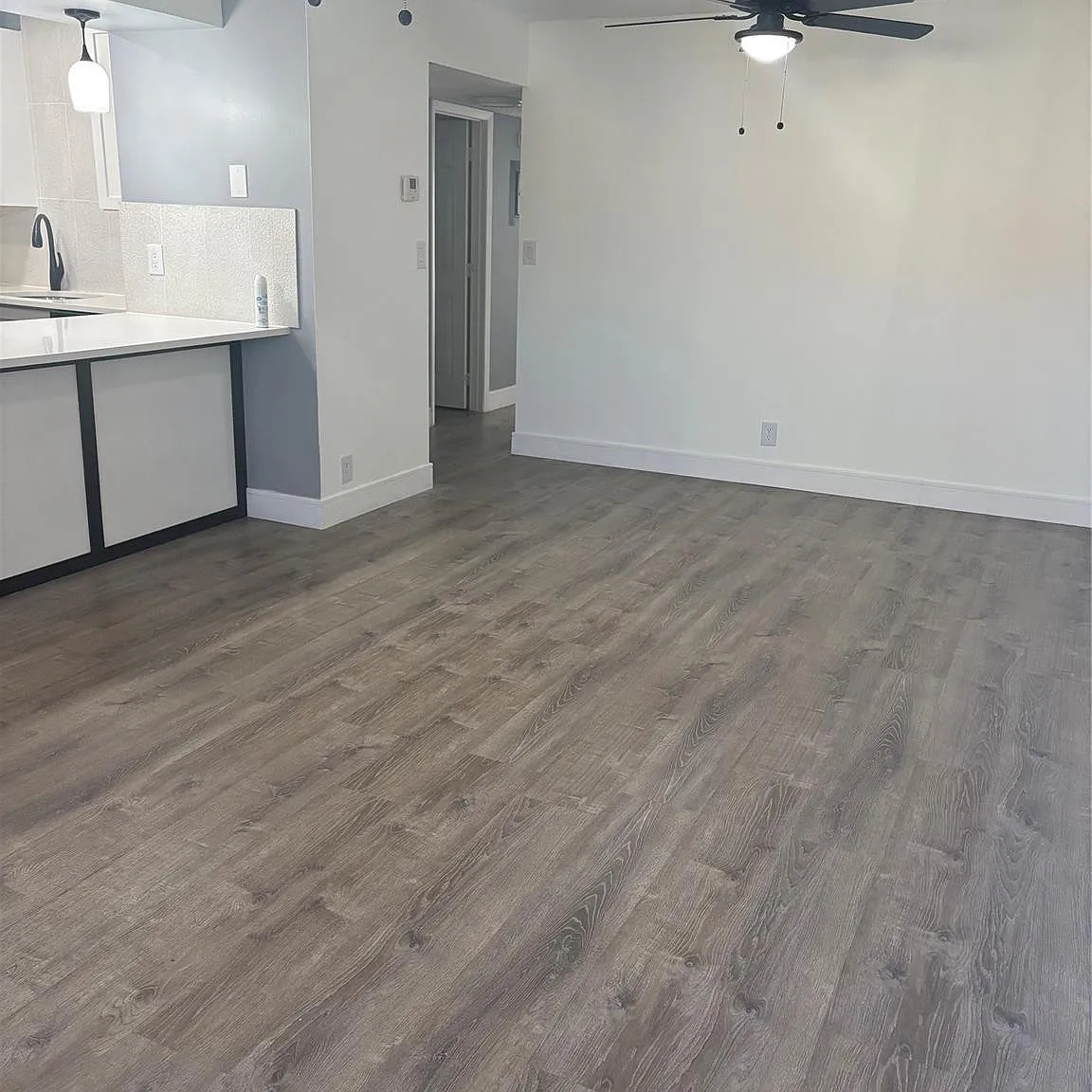 2 bed, 2.0 bath, 910 sqft, $2,150 — Photo 2