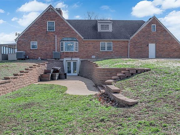 3rd image of 1552 Clearview Rd