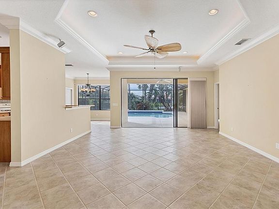 5th image of 526 Latitude Ln