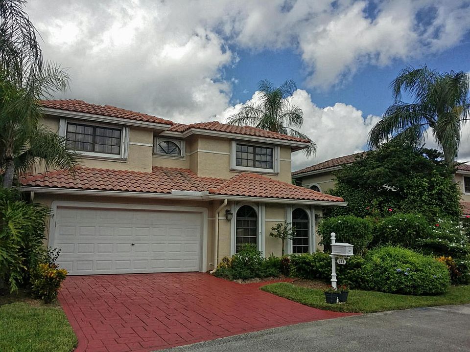 1st image of 743 Villa Portofino Cir