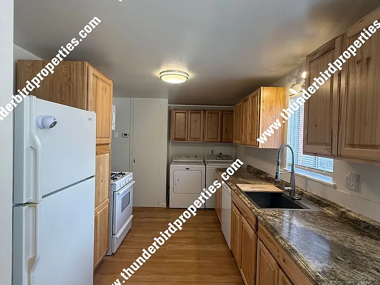 11004 McKnight Ave NE — Photo 6