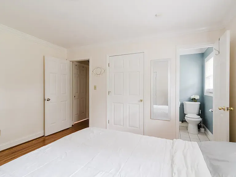 1700 Van Buren Ave #3 — Photo 11
