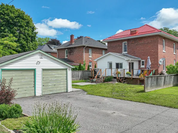 33 Sussex St S, Kawartha Lakes, ON K9V 3E7
