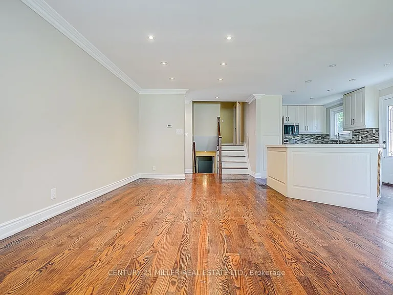 37 Dallington Dr — Photo 14