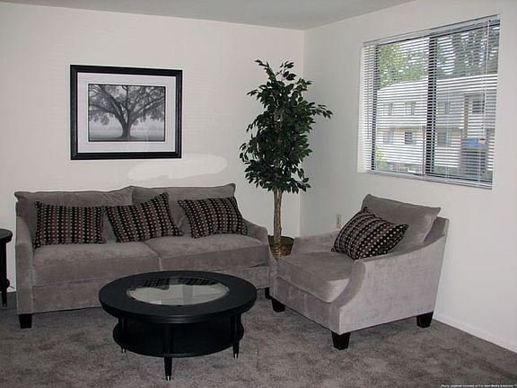 4th image of 3 Sesame Ct APT 3C