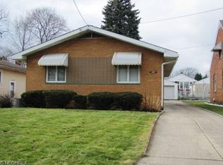 954 Iredell St, Akron, OH 44310