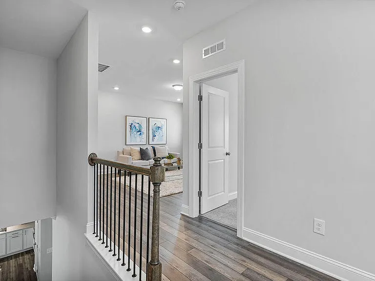 1809 Delaney Hills Ln — Photo 29