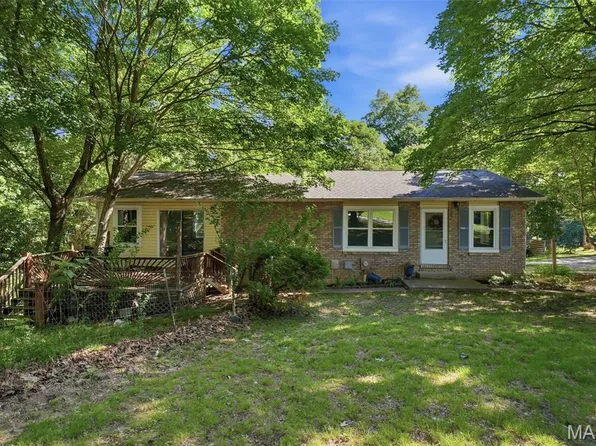 2243 Henson Farm Rd, Festus, MO 63028