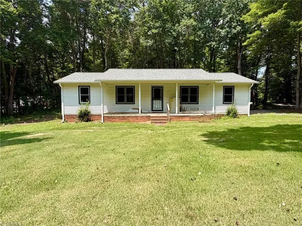 723 Branson Mill Rd, Randleman, NC 27317