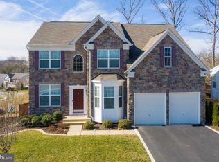 8 Invicta Dr, Stafford, VA 22554