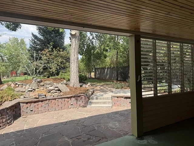 1226 W Prospect Rd — Photo 39