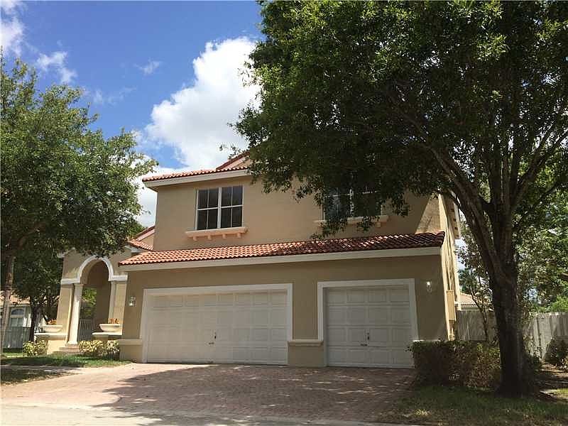 2nd image of 3453 SW 52nd Ave