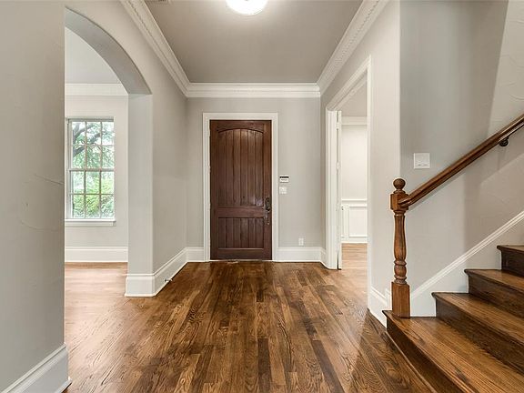 2nd image of 10404 Somerton Dr