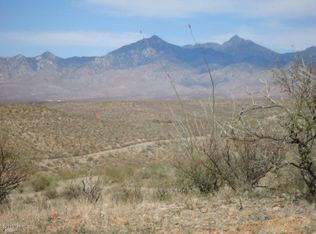 70 Calle Dinamarca, Rio Rico, AZ 85648