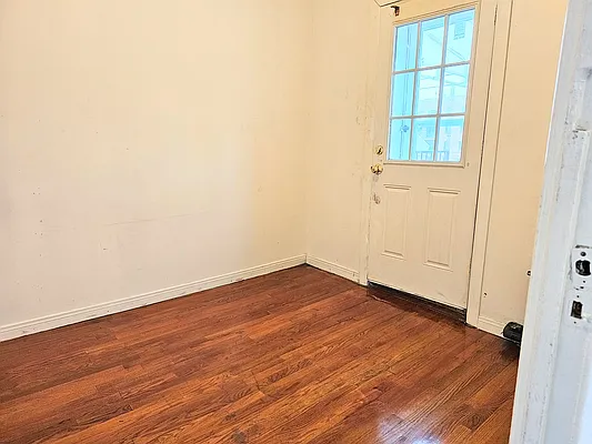 Rented by Virtual Real Estate | media 22