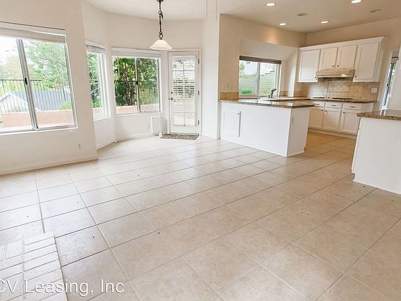 5th image of 22714 Pear Ct