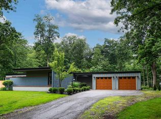 5219 Forest Grove Dr, Fort Wayne, IN 46835