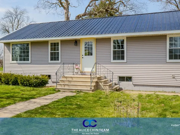 108 E Brown St, Earlville, IL 60518