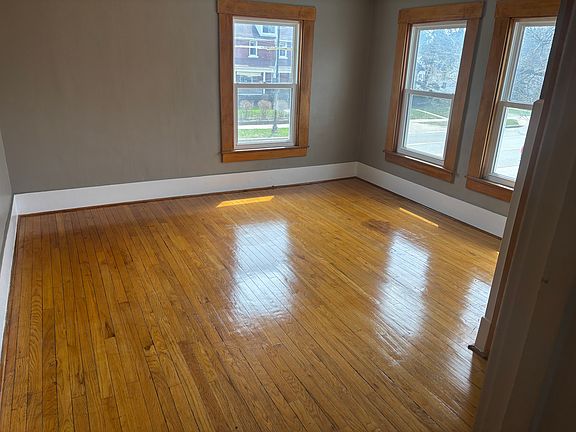 2nd image of 36818 Goddard Rd APT 2