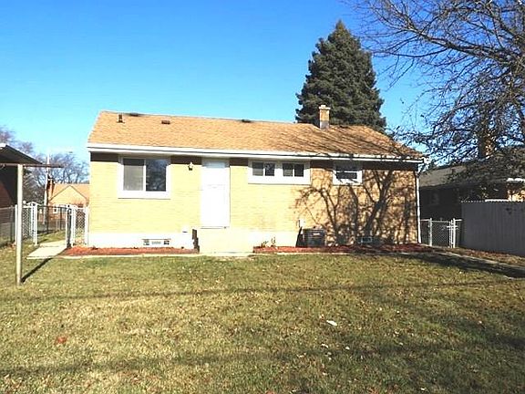 3rd image of 1305 Argonne Dr