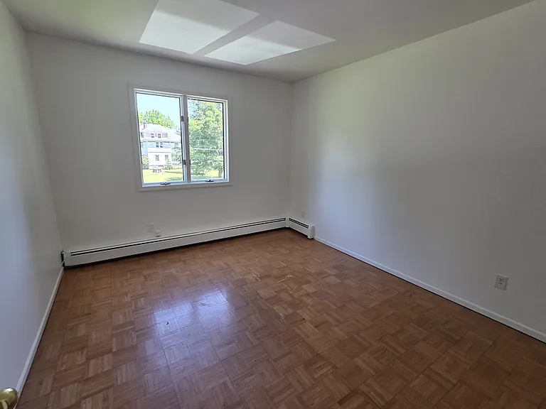5 Summit Ave — Photo 15