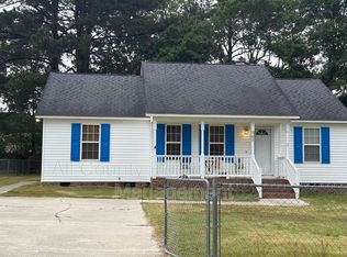 303 Sunrise Ave, Smithfield, NC 27577