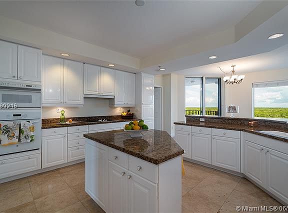 SWEEPING WATERFRONT VIEWS: Bay, Ocean, Marina & Golf