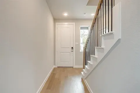 4532 Hogans Alley Dr — Photo 2