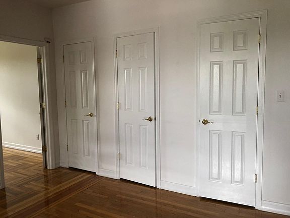 4th image of 35-91 161st St #4E