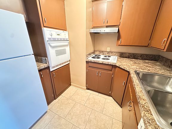 3rd image of 1400 S 20th St #8