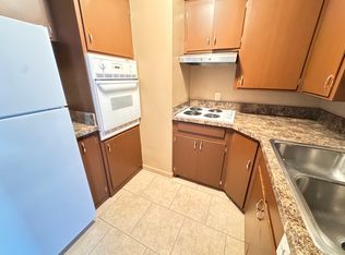 1400 S 20th St APT 3, Lincoln, NE 68502