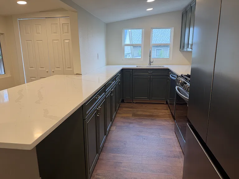 426 W Platte Ave — Photo 9