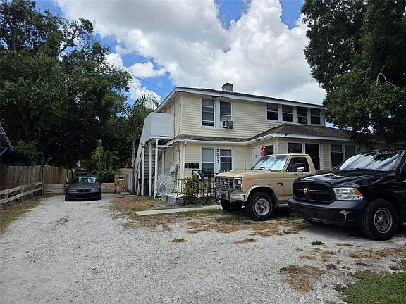 5th image of 2517 19TH AVENUE W