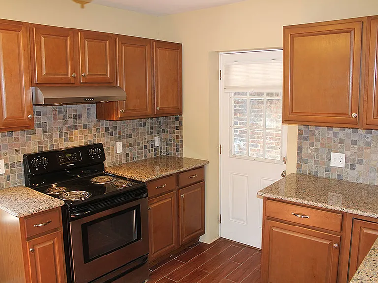 5836 Alderson — Photo 12