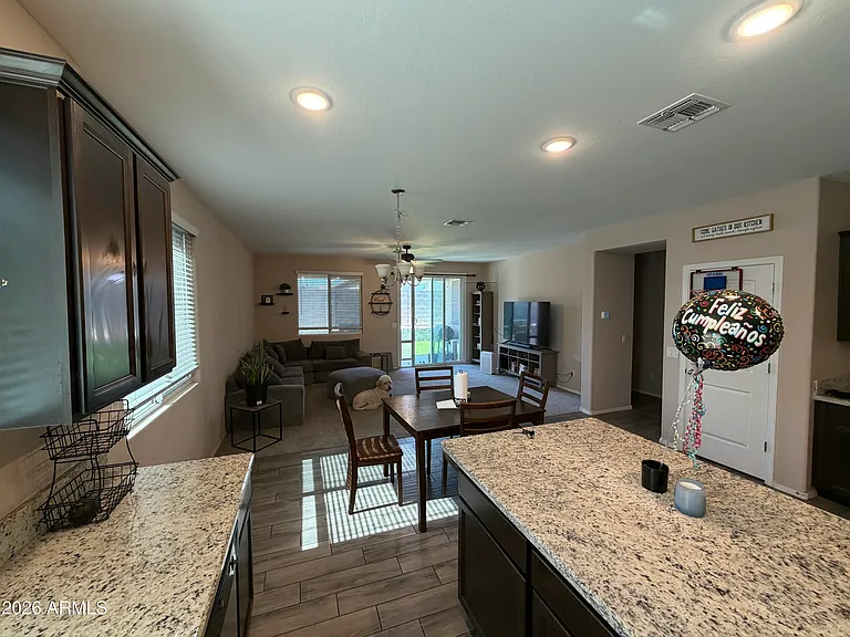 24740 W Jessica Ln — Photo 5
