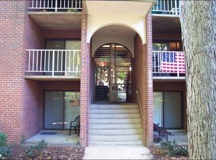 3334 Woodburn Village Dr APT T3, Annandale, VA 22003