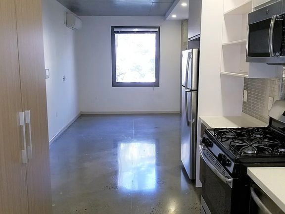 2nd image of 577 W 161st St #4C