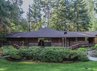 3866 Schull Dr, Hood River, OR 97031