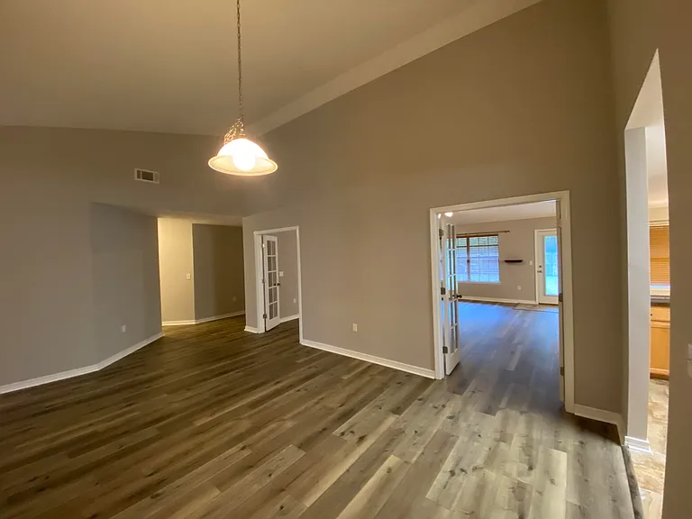 1810 Twin Pine Blvd — Photo 18